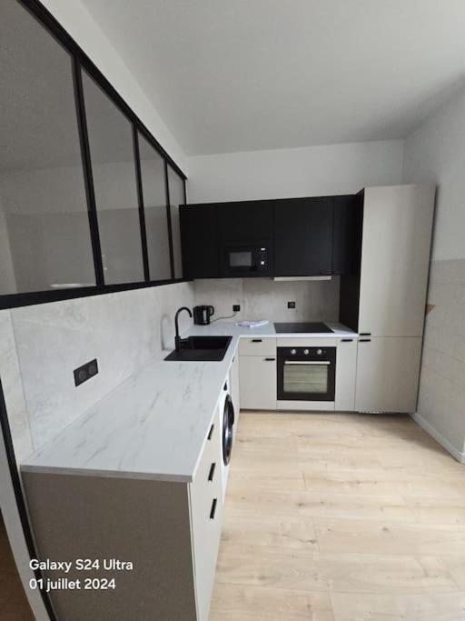 Joli Studio En Centre-Ville Корт Экстерьер фото