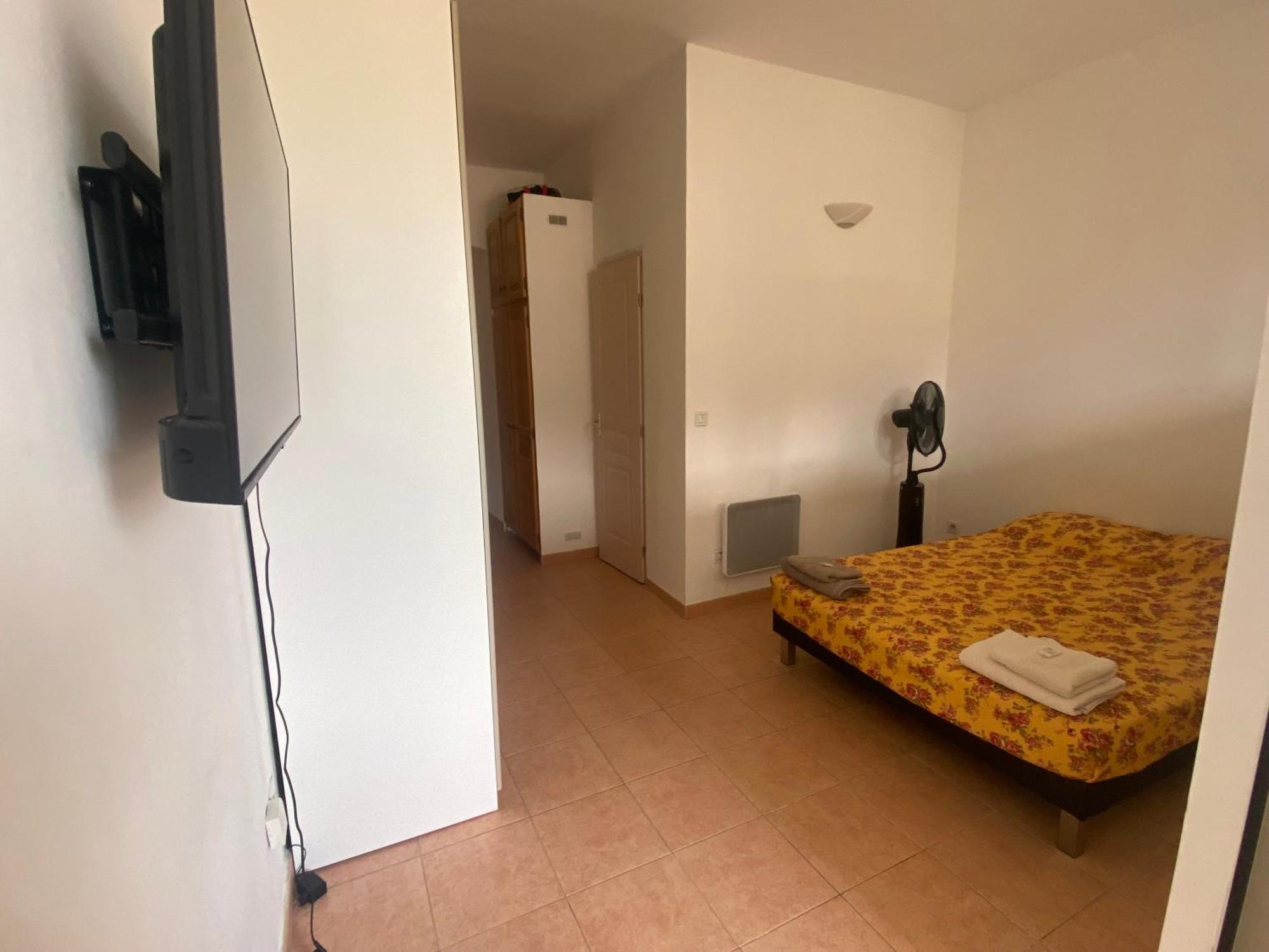 Joli Studio En Centre-Ville Корт Экстерьер фото